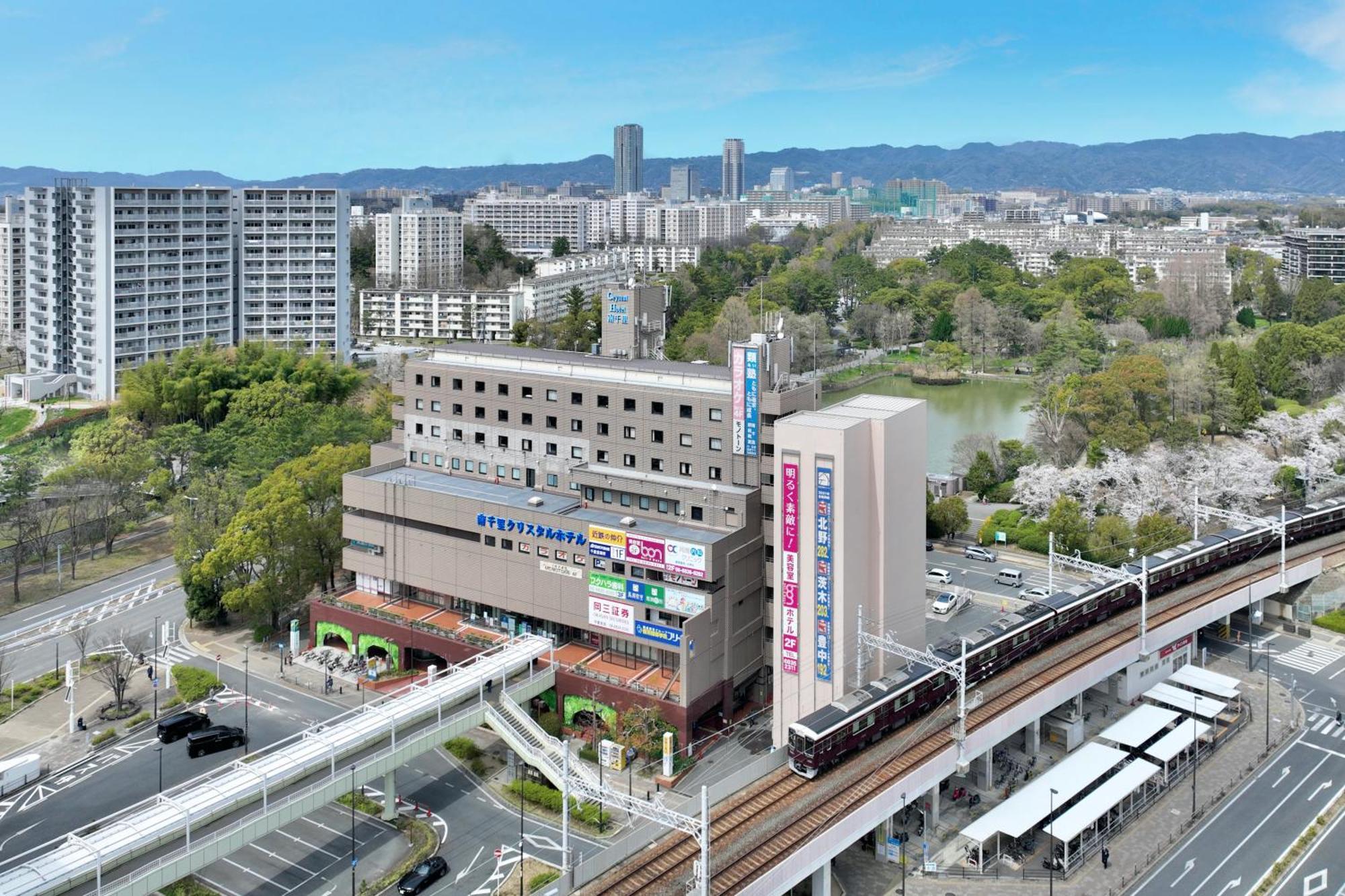 Minamisenri Crystal Hotel Suita Eksteriør bilde